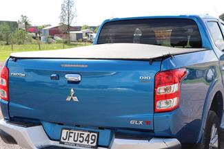 2015 Mitsubishi Triton - Thumbnail