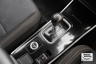 2022 Mitsubishi Outlander - Thumbnail