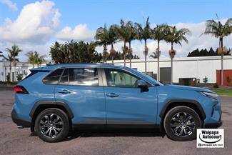 2023 Toyota RAV4 - Thumbnail