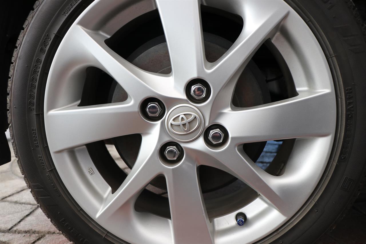 2014 Toyota Aqua