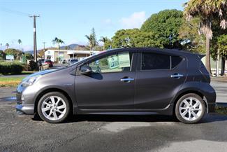 2014 Toyota Aqua - Thumbnail