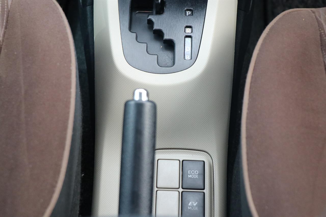 2014 Toyota Aqua