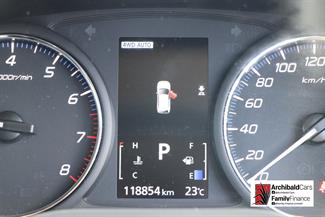 2022 Mitsubishi Outlander - Thumbnail