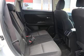 2019 Mitsubishi Outlander - Thumbnail