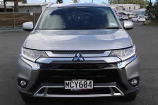 2019 Mitsubishi Outlander - Thumbnail