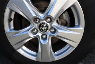 2021 Toyota RAV4 - Thumbnail