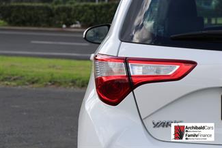 2019 Toyota Yaris - Thumbnail