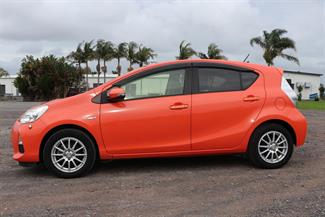 2014 Toyota Aqua - Thumbnail