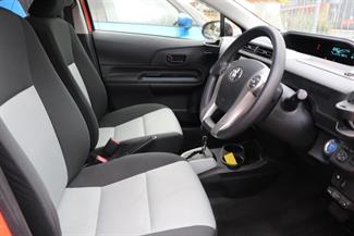 2014 Toyota Aqua - Thumbnail