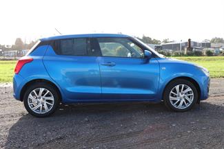 2021 Suzuki Swift - Thumbnail