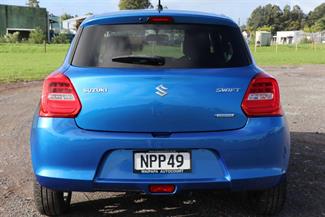 2021 Suzuki Swift - Thumbnail