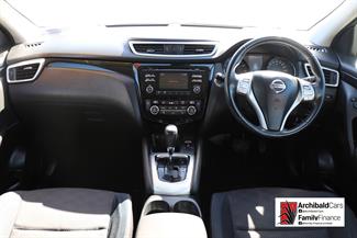 2017 Nissan Qashqai - Thumbnail