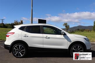2017 Nissan Qashqai - Thumbnail