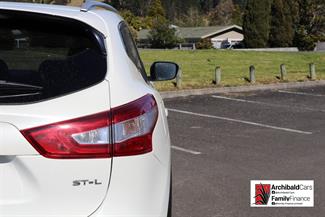 2017 Nissan Qashqai - Thumbnail
