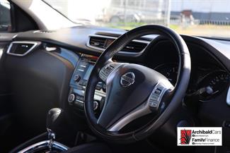 2017 Nissan Qashqai - Thumbnail
