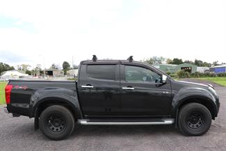 2017 Isuzu D-Max - Thumbnail