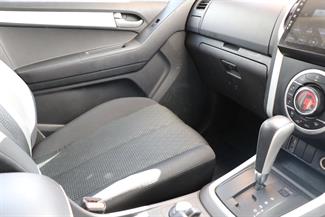 2017 Isuzu D-Max - Thumbnail