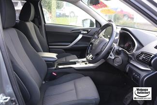 2022 Mitsubishi Eclipse Cross - Thumbnail