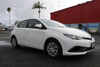 2016 Toyota Corolla - Thumbnail