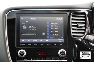 2021 Mitsubishi Outlander - Thumbnail