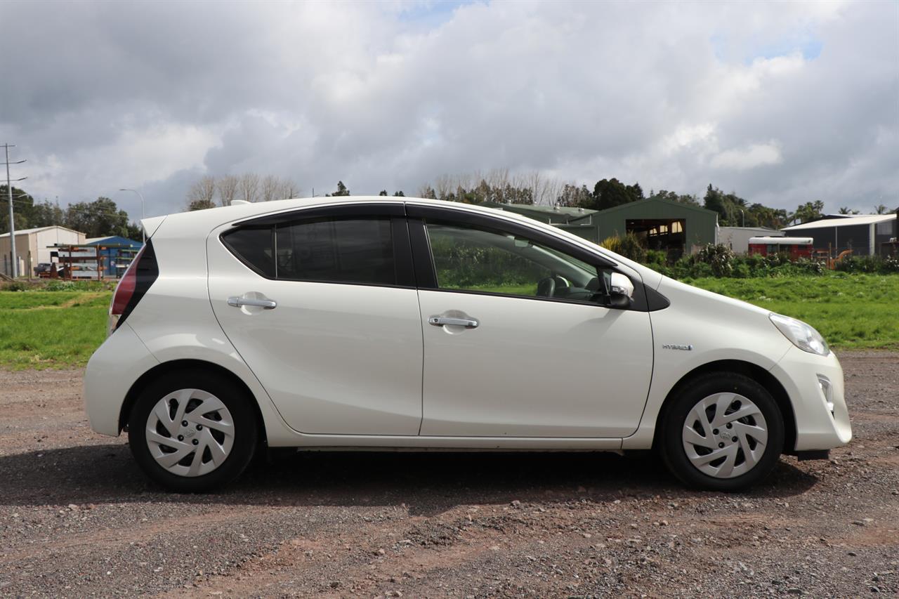 2017 Toyota Aqua