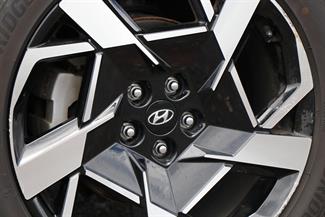 2021 Hyundai Santa Fe - Thumbnail