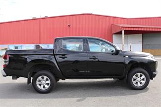 2022 Mitsubishi Triton - Thumbnail