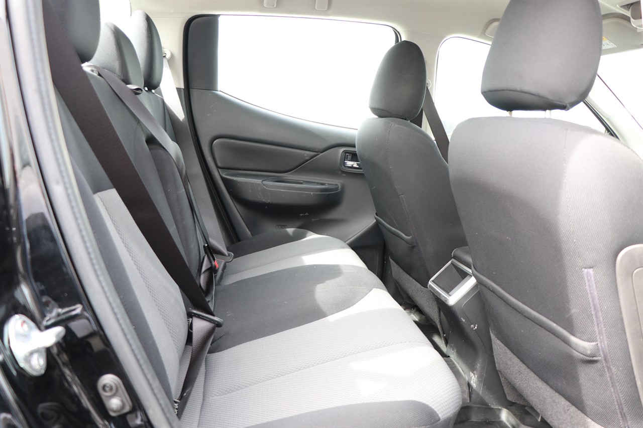 2022 Mitsubishi Triton