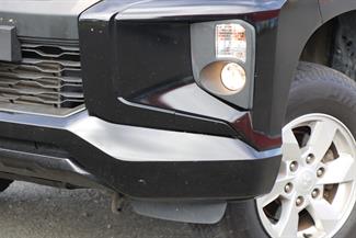 2022 Mitsubishi Triton - Thumbnail