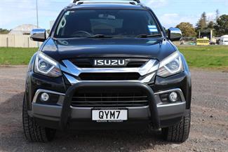 2020 Isuzu MU-X - Thumbnail