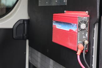 2015 Toyota Hiace - Thumbnail