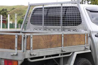 2022 Mitsubishi Triton - Thumbnail