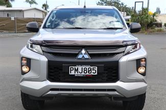 2022 Mitsubishi Triton - Thumbnail