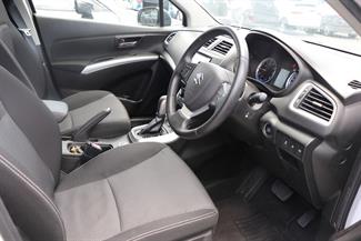 2015 Suzuki SX4 - Thumbnail