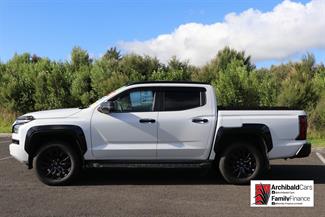2024 Mitsubishi Triton - Thumbnail