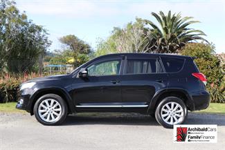 2010 Toyota Vanguard - Thumbnail