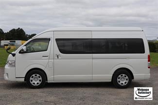2025 Toyota Hiace - Thumbnail
