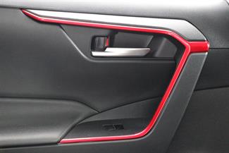 2019 Toyota RAV4 - Thumbnail