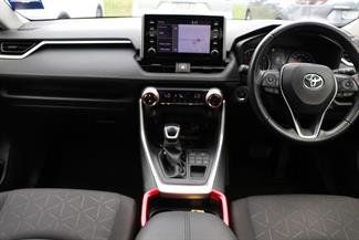 2019 Toyota RAV4 - Thumbnail