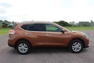 2016 Nissan X-Trail - Thumbnail