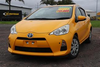 2014 Toyota Aqua - Thumbnail