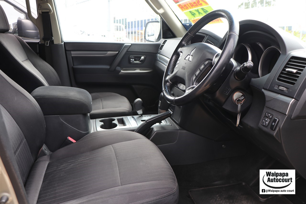 2014 Mitsubishi Pajero
