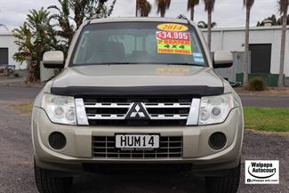2014 Mitsubishi Pajero - Thumbnail