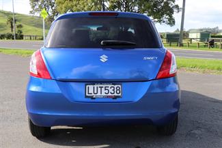 2012 Suzuki Swift - Thumbnail