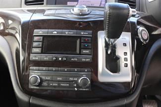 2012 Nissan Elgrand - Thumbnail