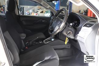 2021 Mitsubishi Triton - Thumbnail