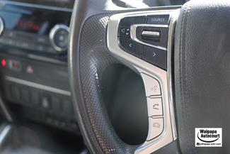 2021 Mitsubishi Triton - Thumbnail