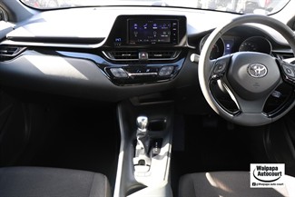 2017 Toyota C-Hr - Thumbnail