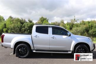 2019 Isuzu D-Max - Thumbnail