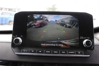 2024 Mitsubishi Outlander - Thumbnail